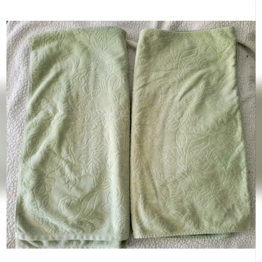 Set 2 Vintage Fieldcrest Luxury Large Bath Towels Floral Sculpted Sage Mint Gree
